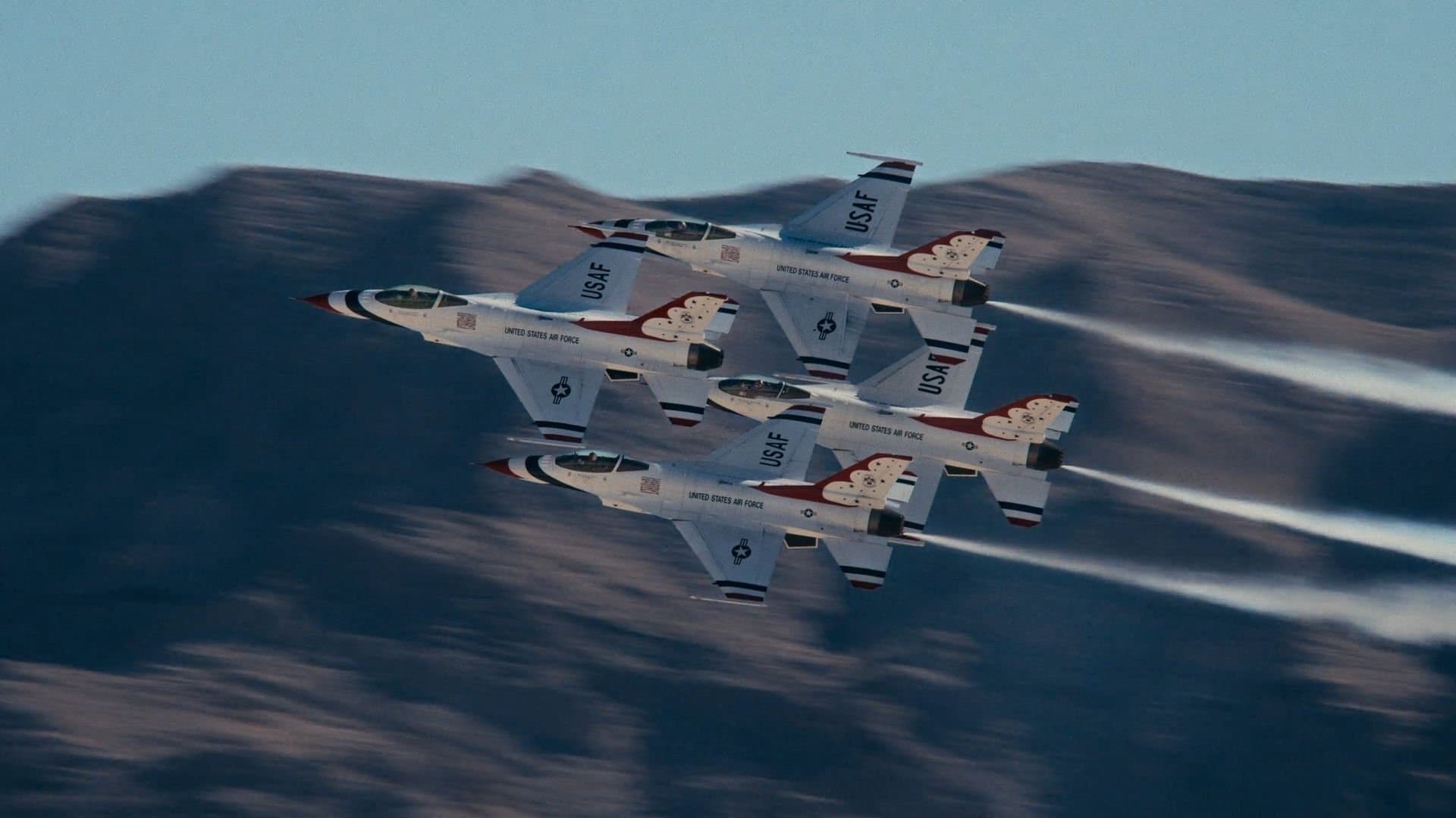 Póster oficial de la película Thunderbirds: La élite de la Fuerza Aérea de EE. UU. en alta calidad HD 4K