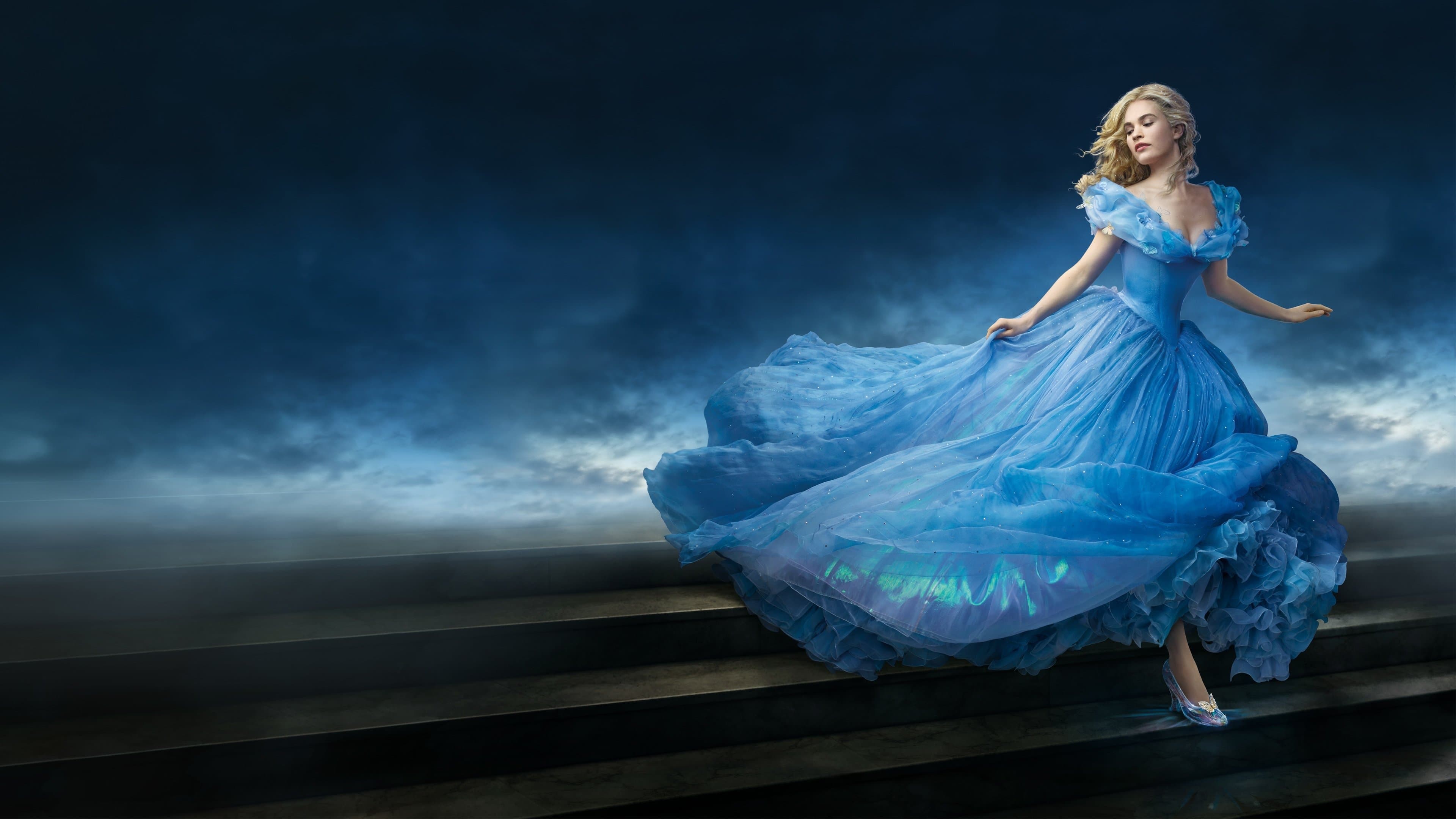 Póster oficial de la película La Cenicienta en alta calidad HD 4K