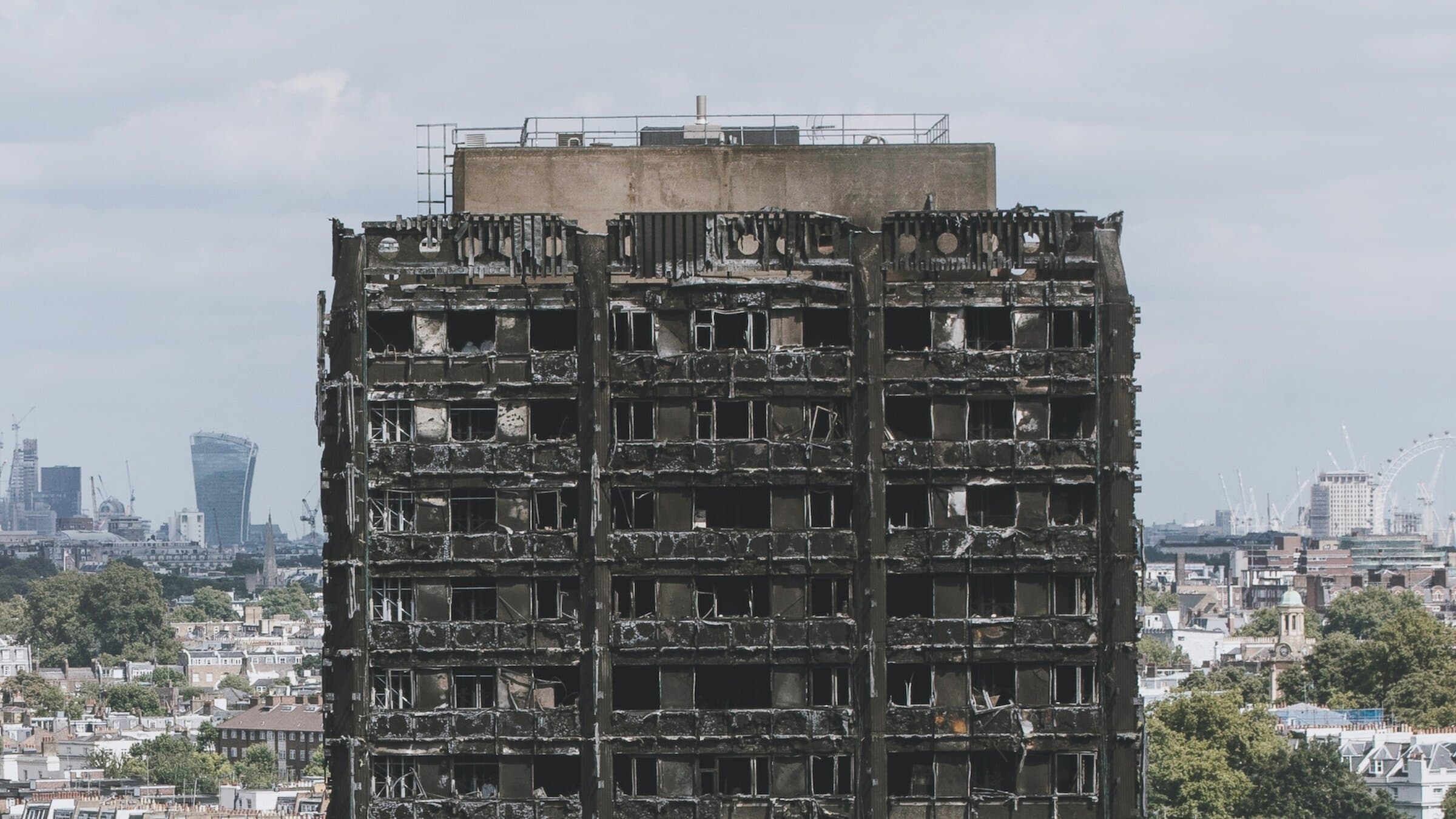 Póster oficial de la película Torre Grenfell: El incendio al descubierto en alta calidad HD 4K
